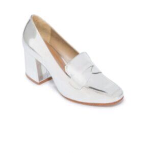 NWOT Bernardo Footwear Nessa Block Heel Loafer in Silver Mirror Metallic